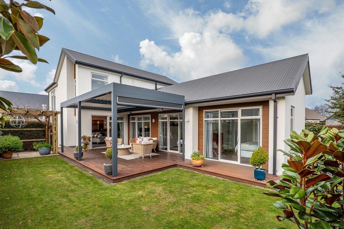 5 Lakebridge Place, Parklands, Christchurch - Carousel 21