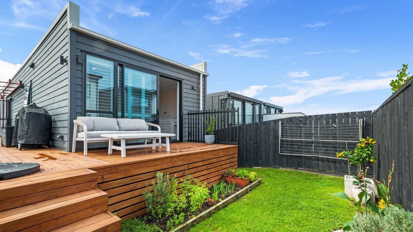 1 Nugget Avenue, Hobsonville, Auckland - Carousel 1