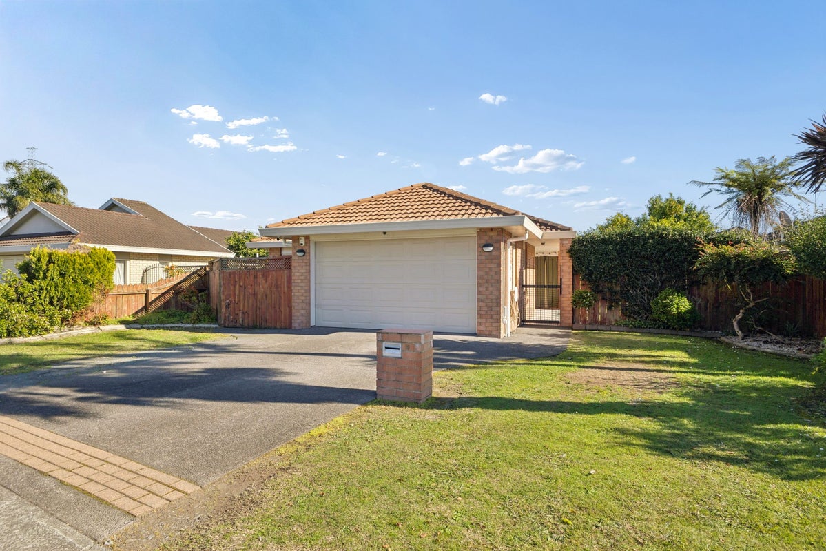 19 Pateke Drive, Takanini, Auckland - Carousel 1
