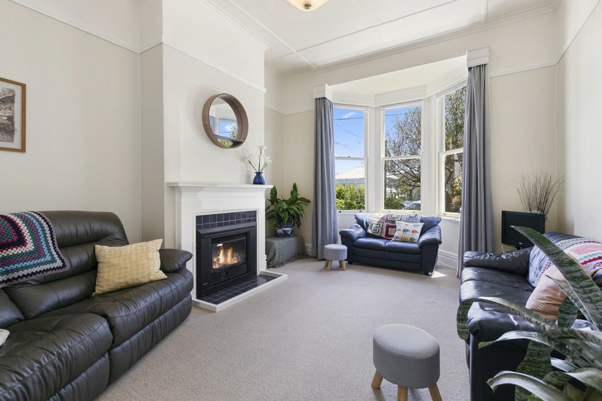 42 Bolton Street, Petone, Lower Hutt - Carousel 1