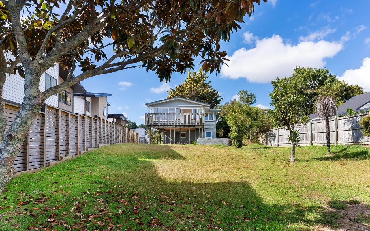 83 Matipo Road, Mairangi Bay, Auckland - Carousel 15