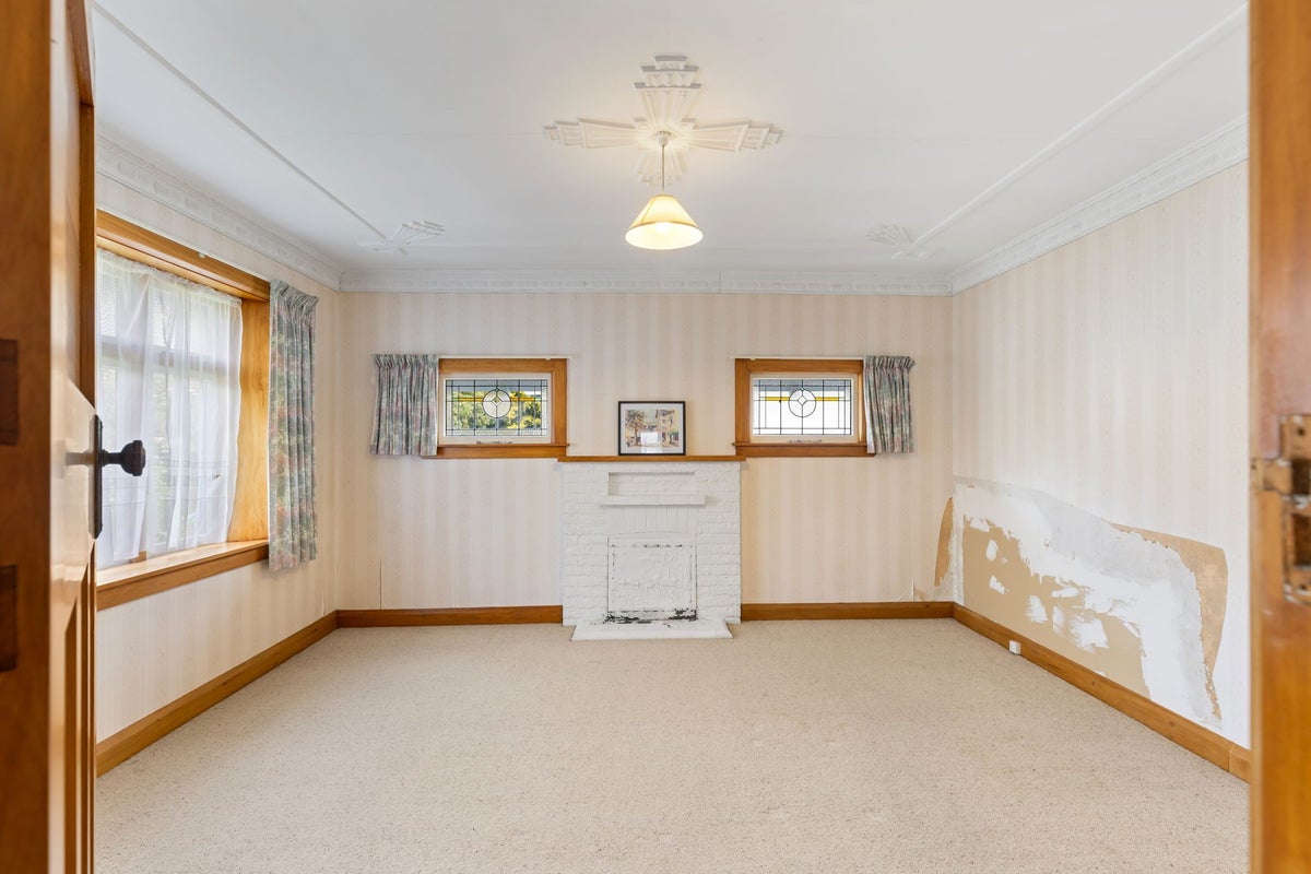 54 Miro Street, Takaro, Palmerston North, Manawatu / Whanganui - Carousel 2