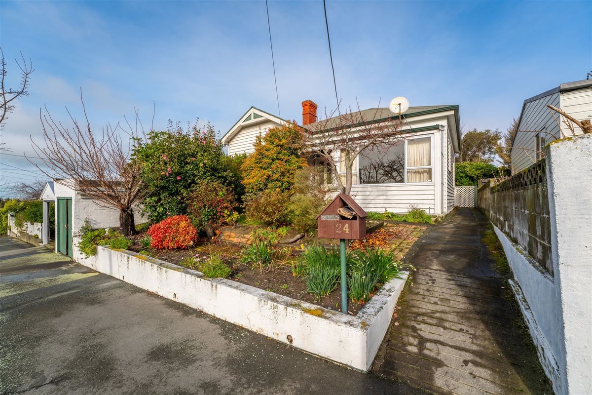 24 Roslyn Terrace, West End, Timaru - Carousel 1