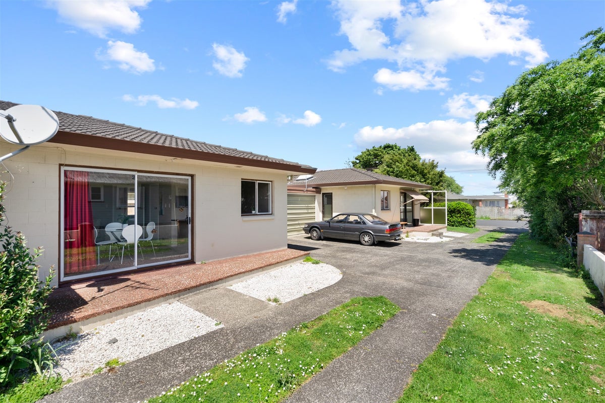 2/30 Takanini Road, Takanini, Auckland - Carousel 11