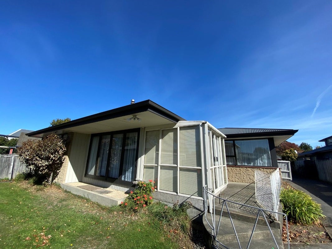 1/199 Memorial Avenue, Burnside, Christchurch - Carousel 17