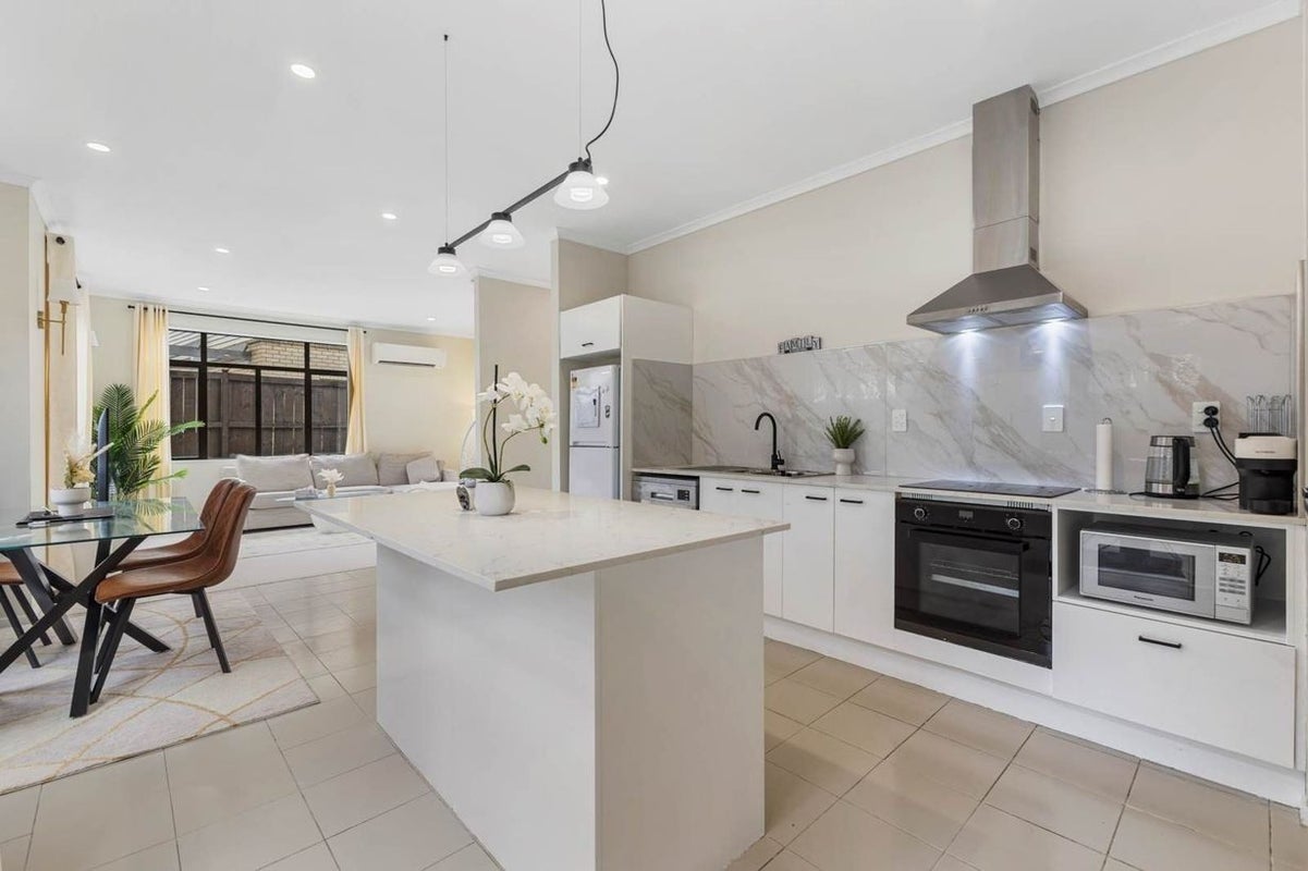 17 Derg Place, East Tamaki, Auckland - Carousel 2