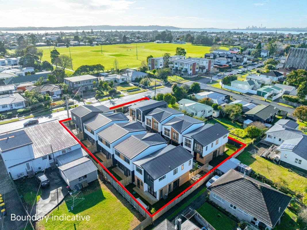 108E Taikata Road, Te Atatu Peninsula, Auckland - Carousel 31
