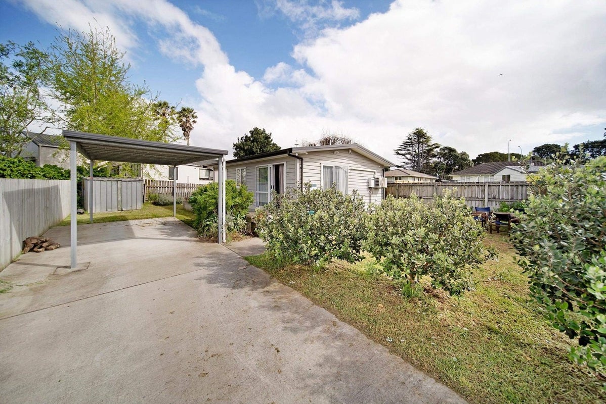 5 Viscount Street, Mangere, Auckland - Carousel 1