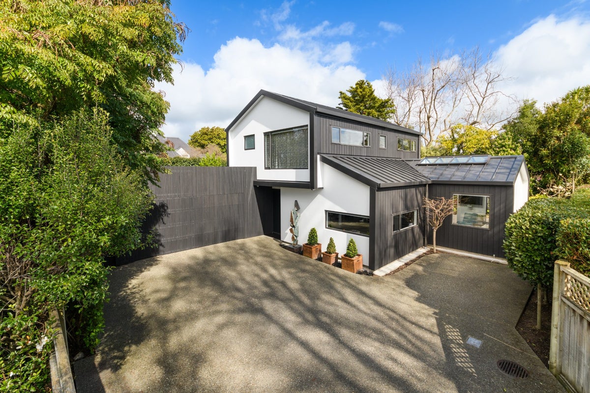 36B Lincoln Terrace, Hokowhitu, Palmerston North - Carousel 1