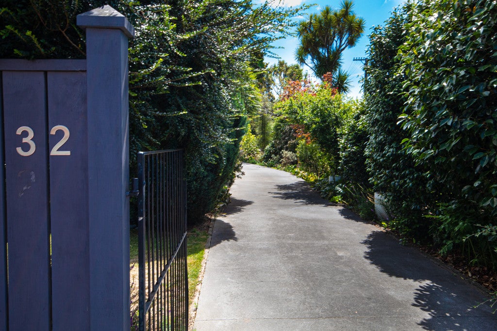 32 Aorangi Road, Bryndwr, Christchurch - Carousel 2