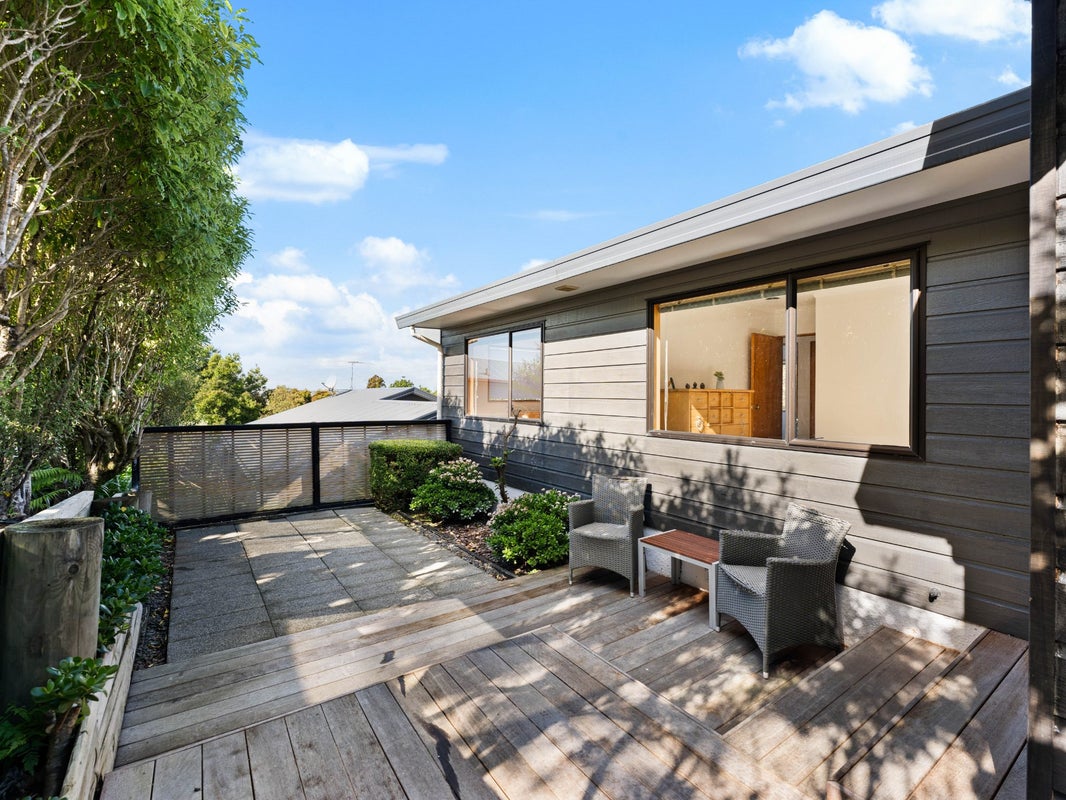 2/16 Pleasant Road, Glen Eden, Auckland - Carousel 2
