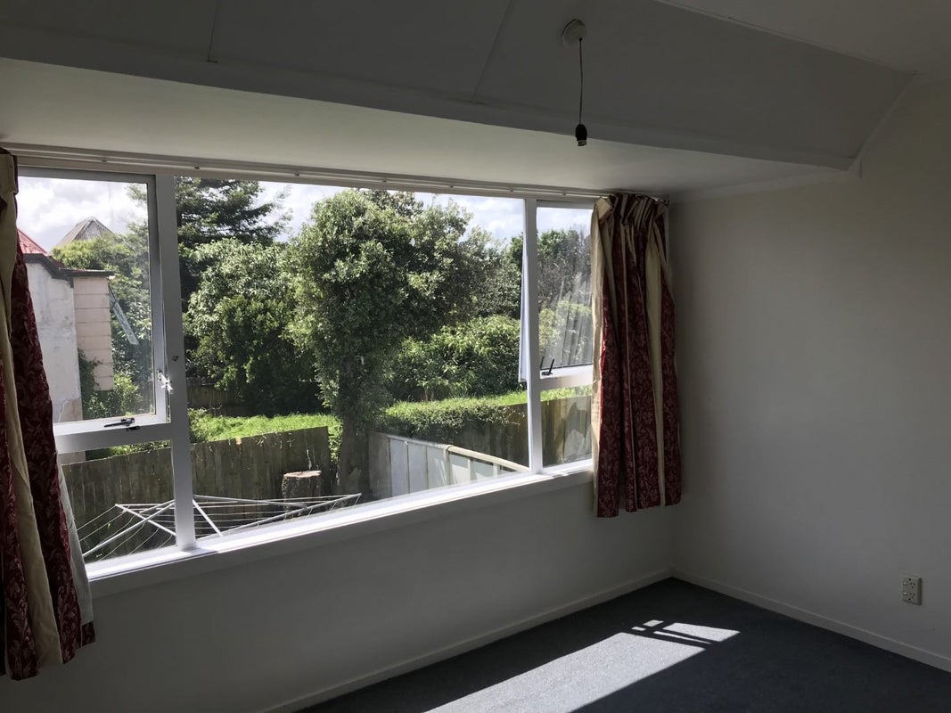 2/38 Wakefield Road, Favona, Auckland - Carousel 13
