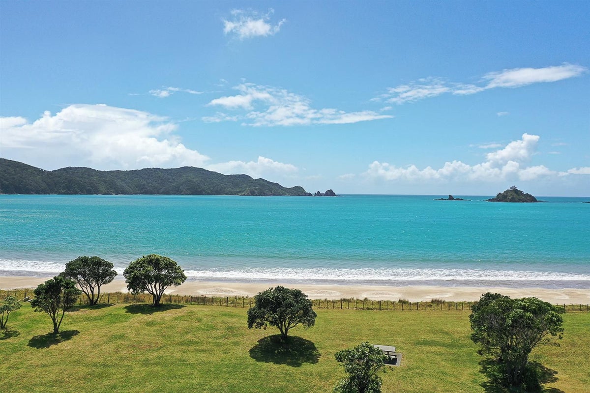 10 Ngatiwai Place, Hikurangi - Carousel 2