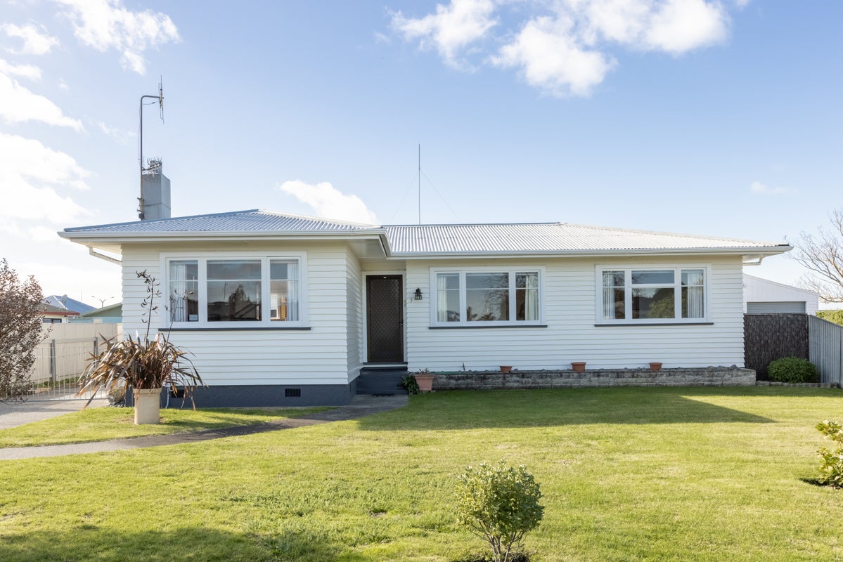 3 Trinity Crescent, Pirimai, Napier - Carousel 17