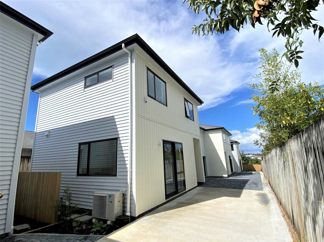 24B Dominion Street, Takapuna, Auckland - Carousel 1