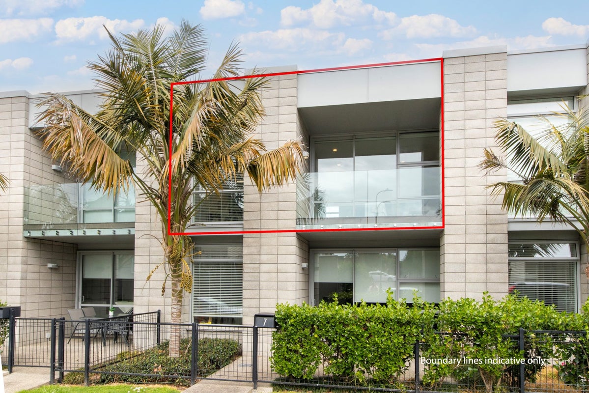 423 Murphys Road, Flat Bush, Auckland - Carousel 1