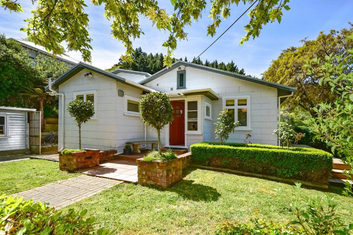 2 Webb Lane, Lyttelton, Lyttelton - Carousel 43