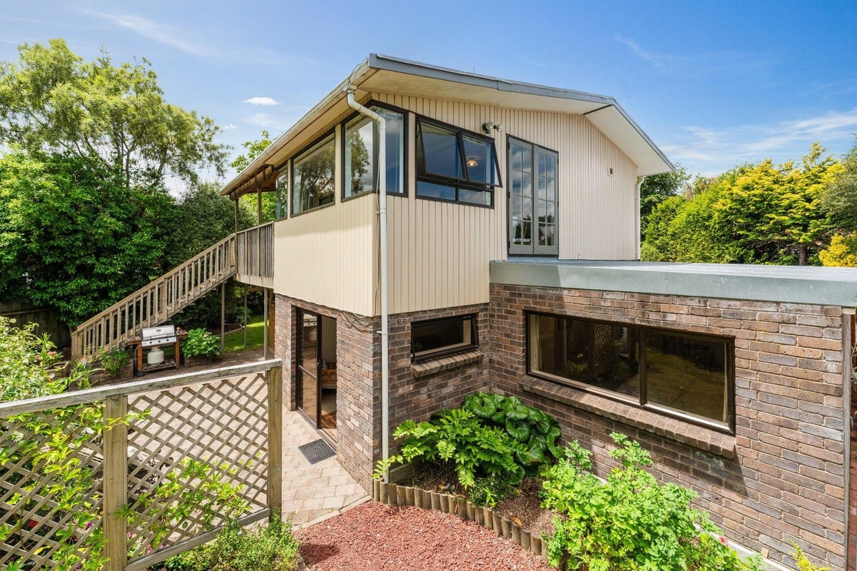 1/11 Kereru Street, Two Mile Bay, Taupo - Carousel 1
