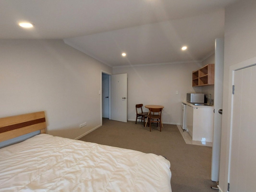 10/47 Helena Road, Hillcrest, Hamilton - Carousel 2