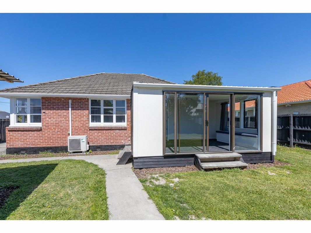 8 Grosvenor Street, Redwood, Christchurch - Carousel 24