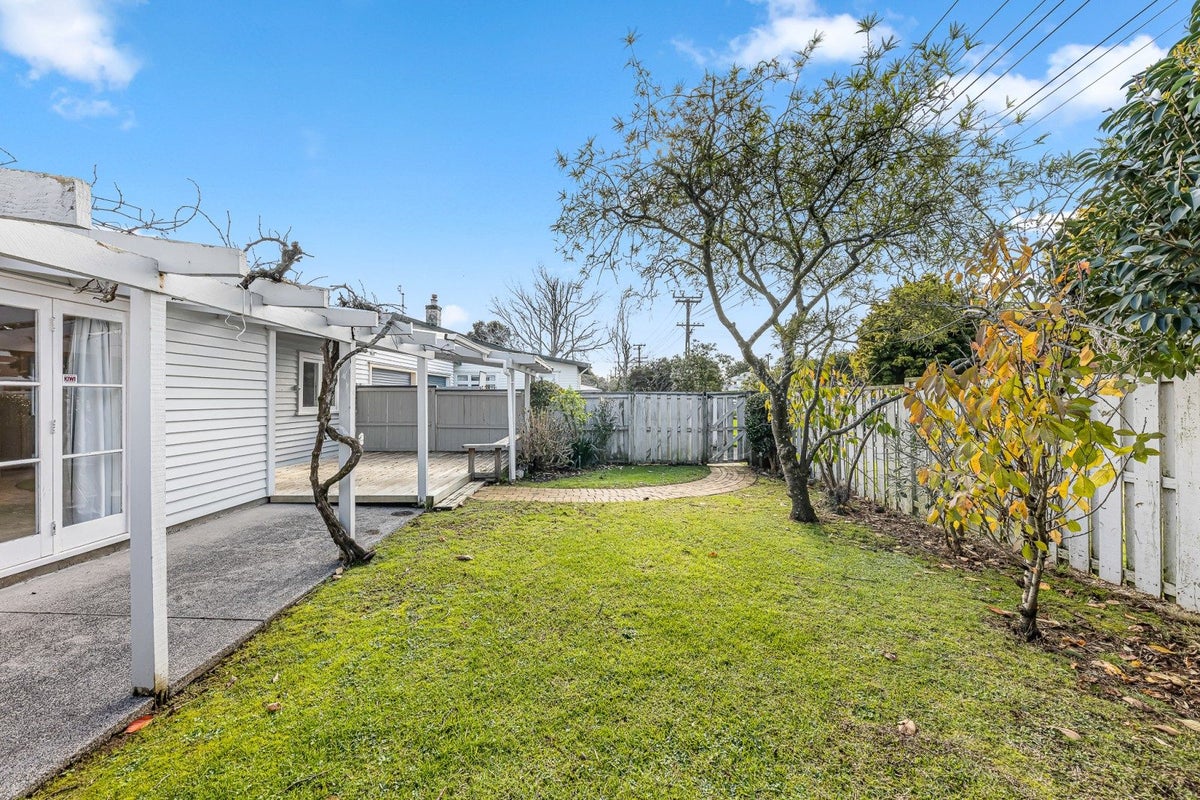 18A Haig Avenue, Mount Roskill, Auckland - Carousel 2