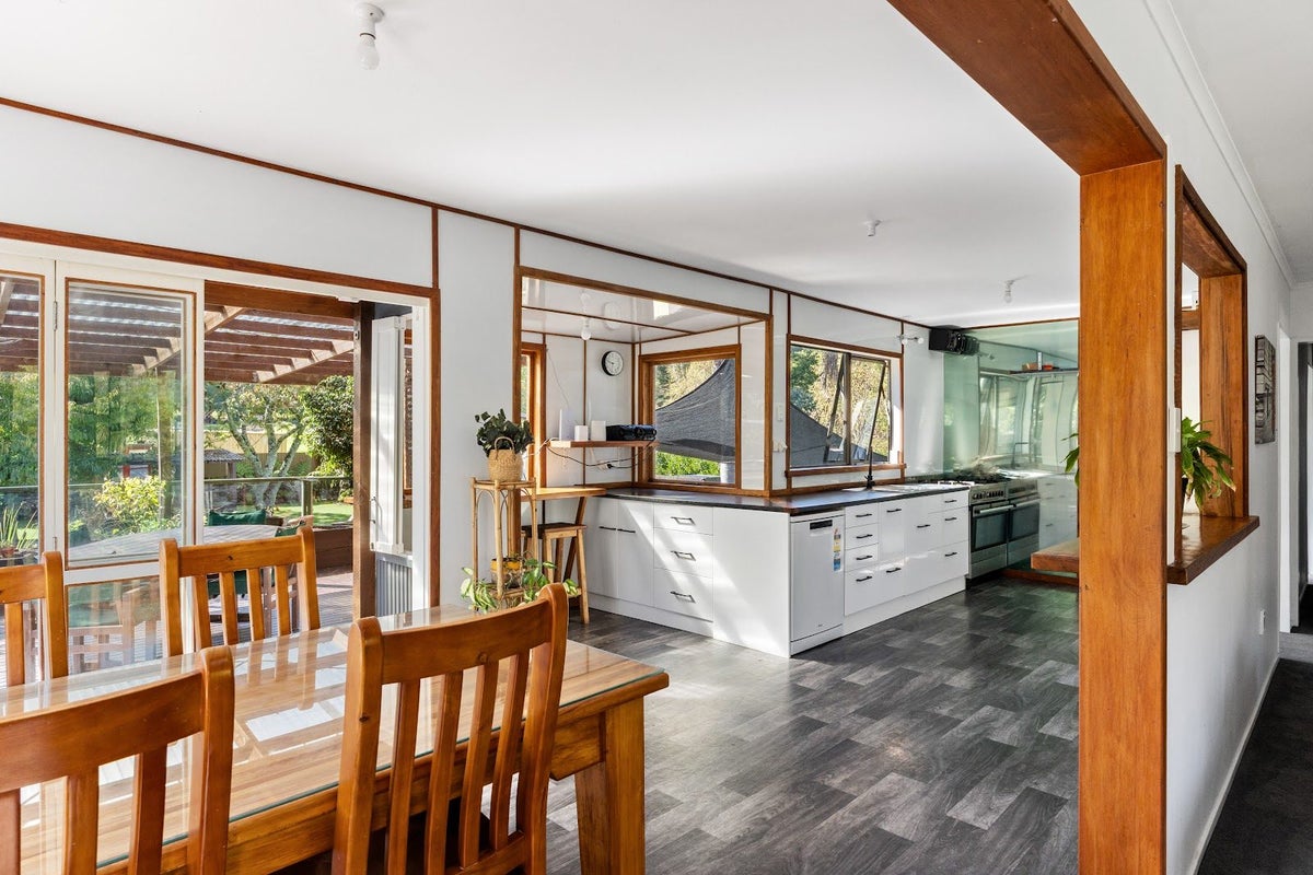 212 Valley Road, Mangapapa, Gisborne - Carousel 2