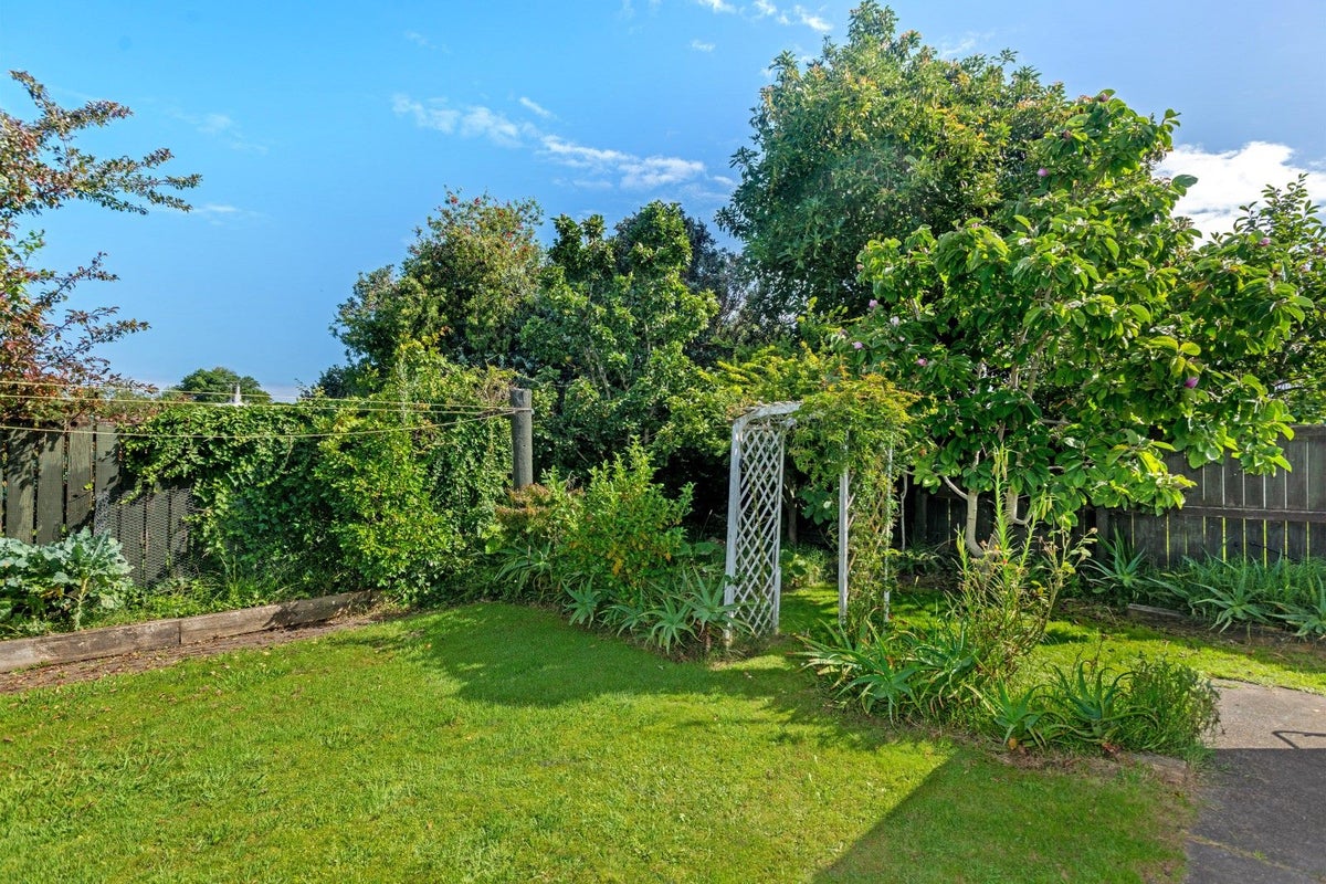 44 Adair Street, Whataupoko, Gisborne - Carousel 22
