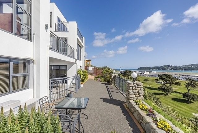 8 Bunker Way, Strathmore Park, Wellington - Carousel 16