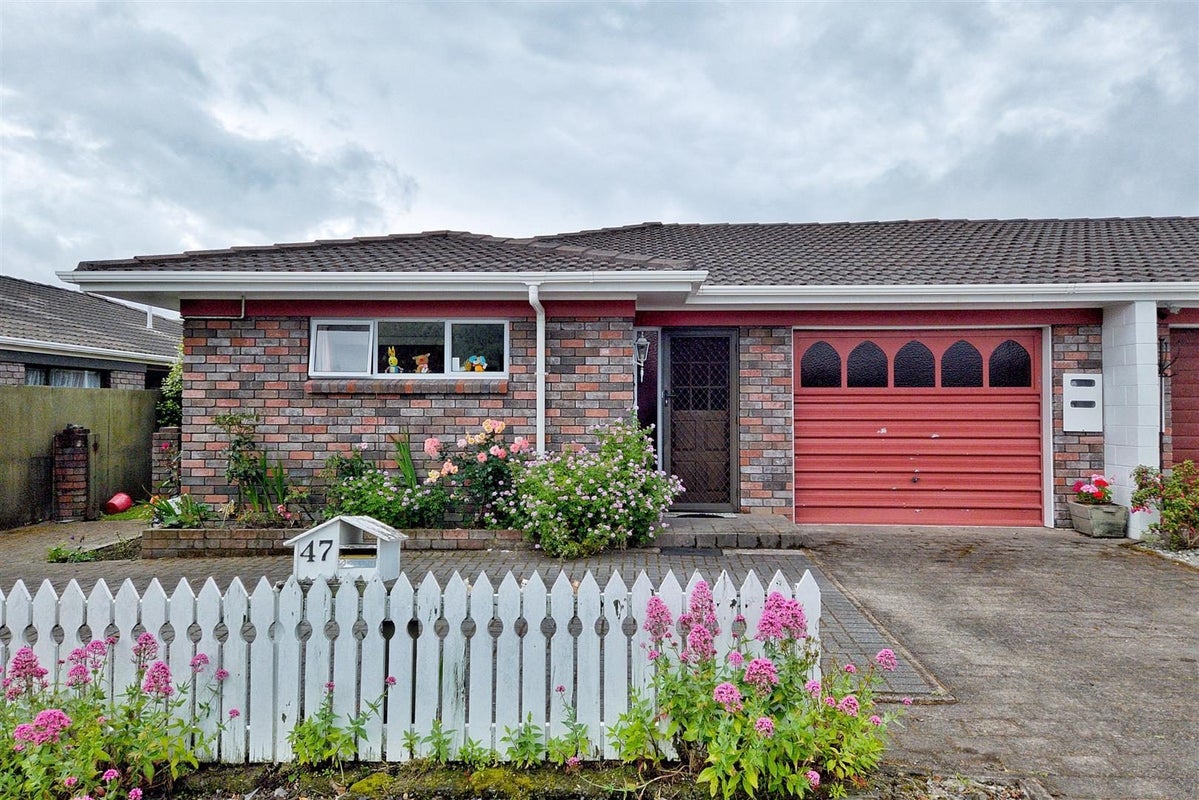 47 Grey Street, Glenholme, Rotorua - Carousel 1