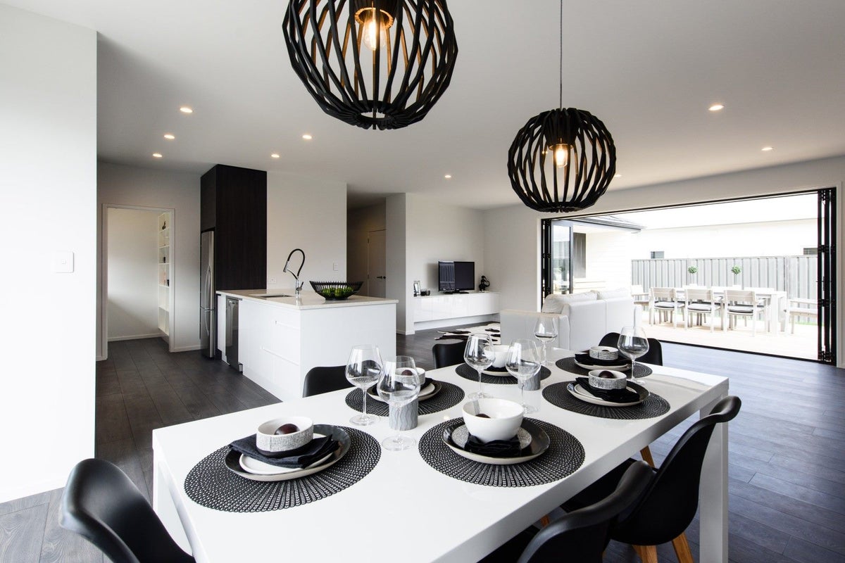 4 Waimakariri Drive, Awatoto, Napier - Carousel 2