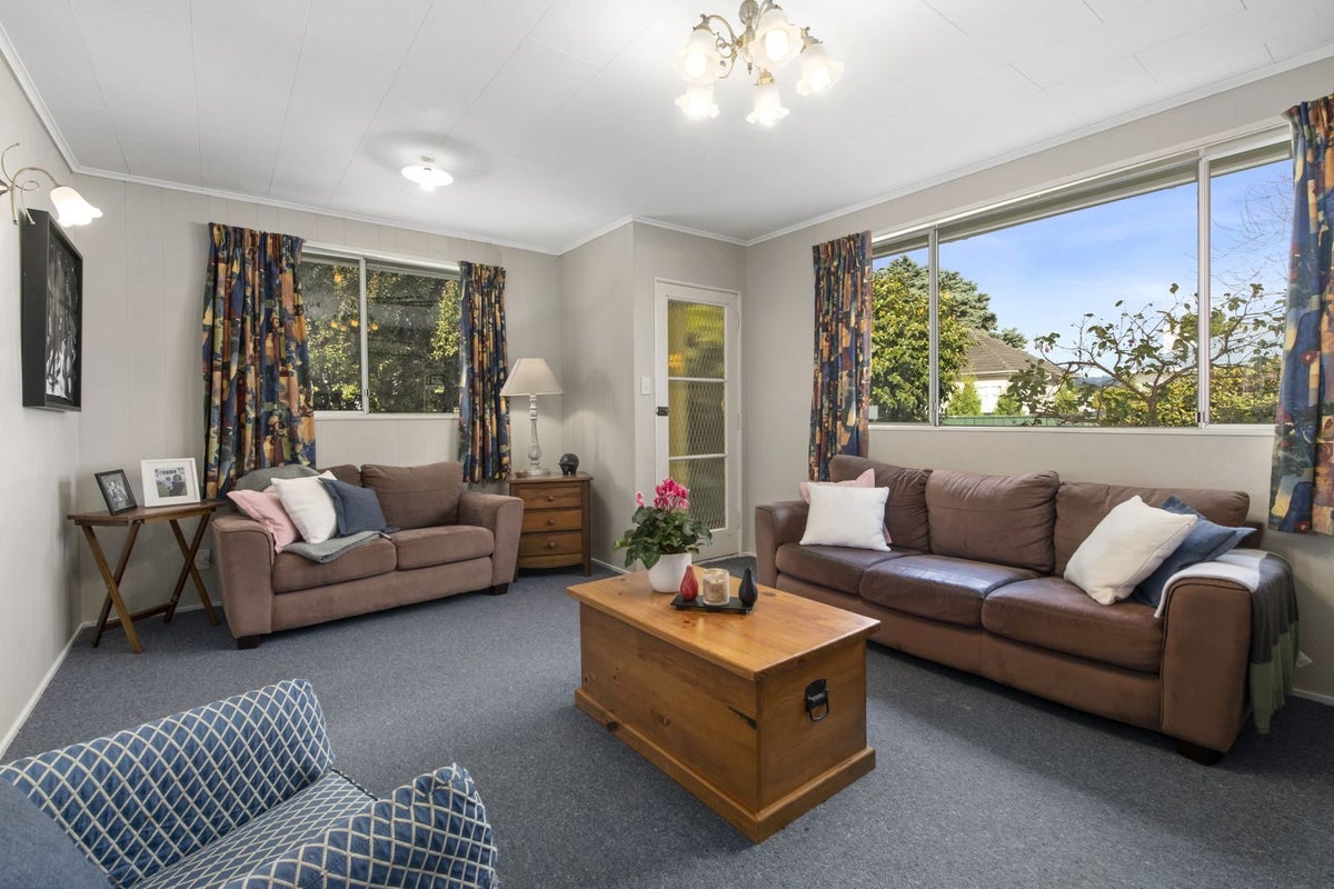 5A Fortune Lane, Trentham, Upper Hutt - Carousel 1