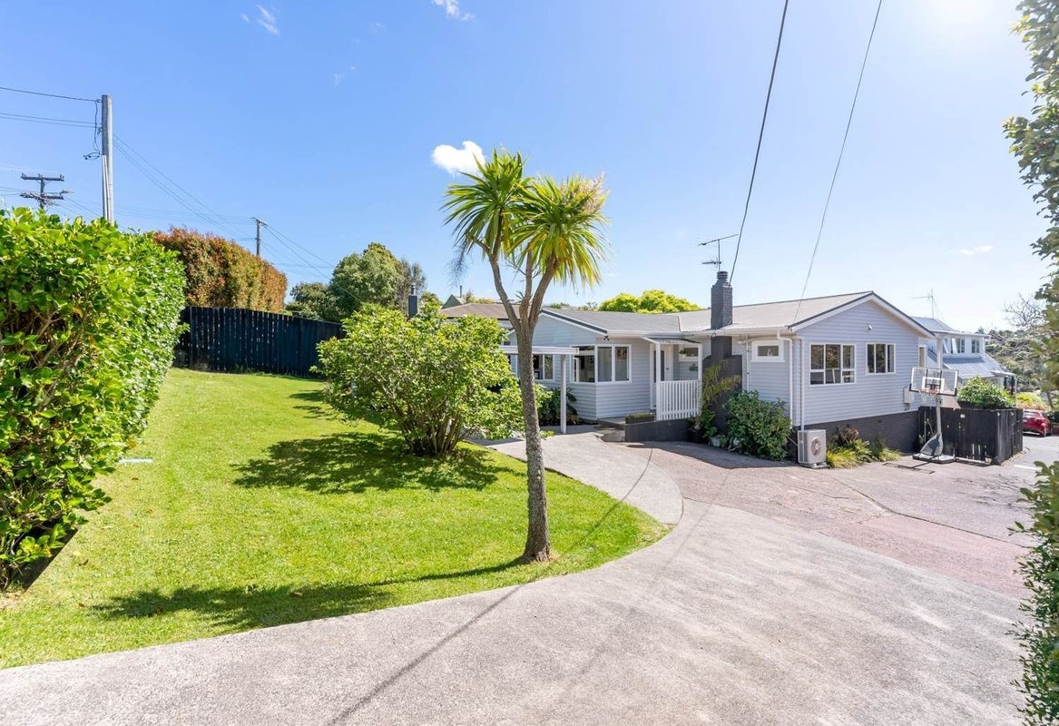 1/107 Browns Bay Road, Browns Bay, Auckland - Carousel 2