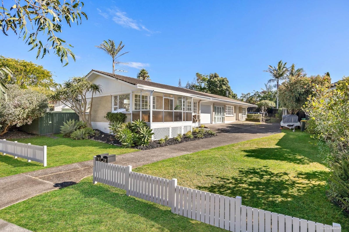 1/202 Fisher Parade, Farm Cove, Auckland - Carousel 1