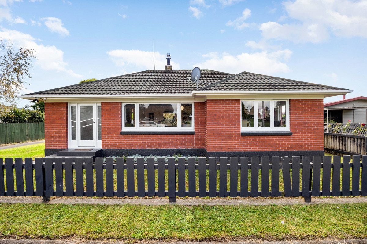 85 Thompson Street, Leamington, Cambridge - Carousel 24