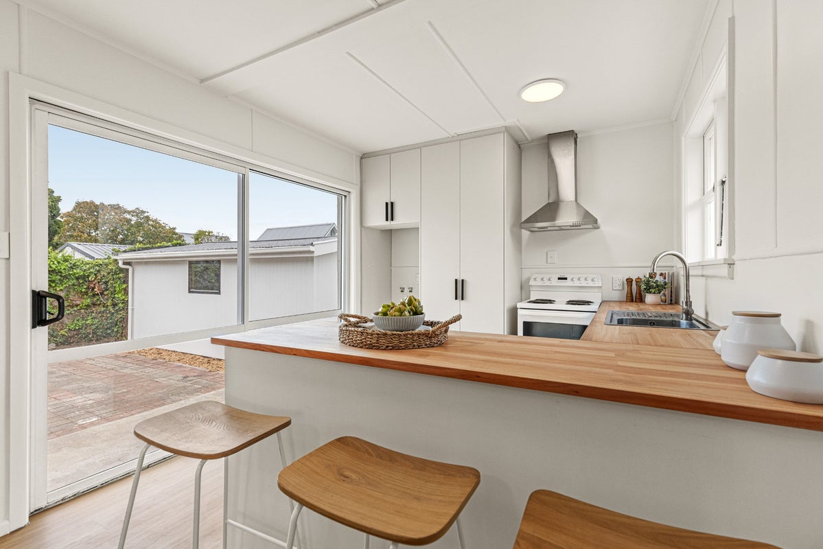 43 Aldershot Street, Aranui, Christchurch - Carousel 2