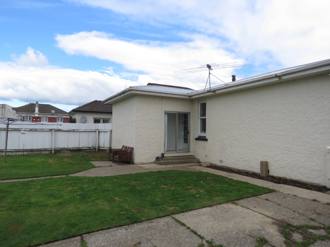 32 Morton Street, Georgetown, Invercargill - Carousel 15