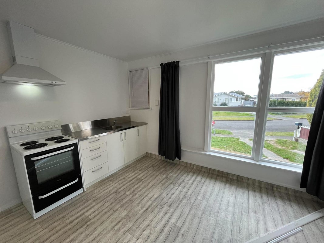 23 Stephens Crescent, Highbury, Palmerston North - Carousel 2