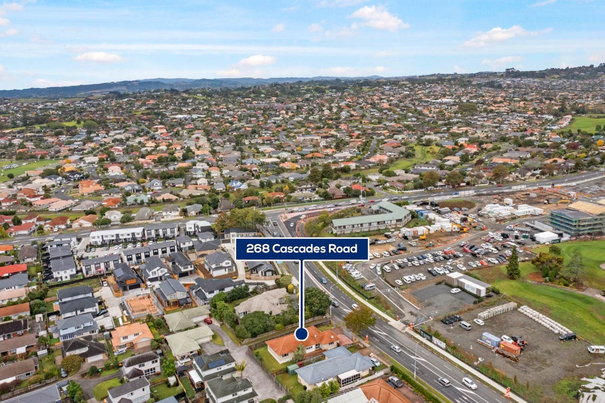 268 Cascades Road, Botany Downs, Auckland - Carousel 34