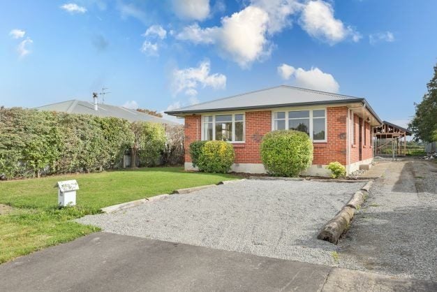 82 George Street, Tinwald, Ashburton - Carousel 1