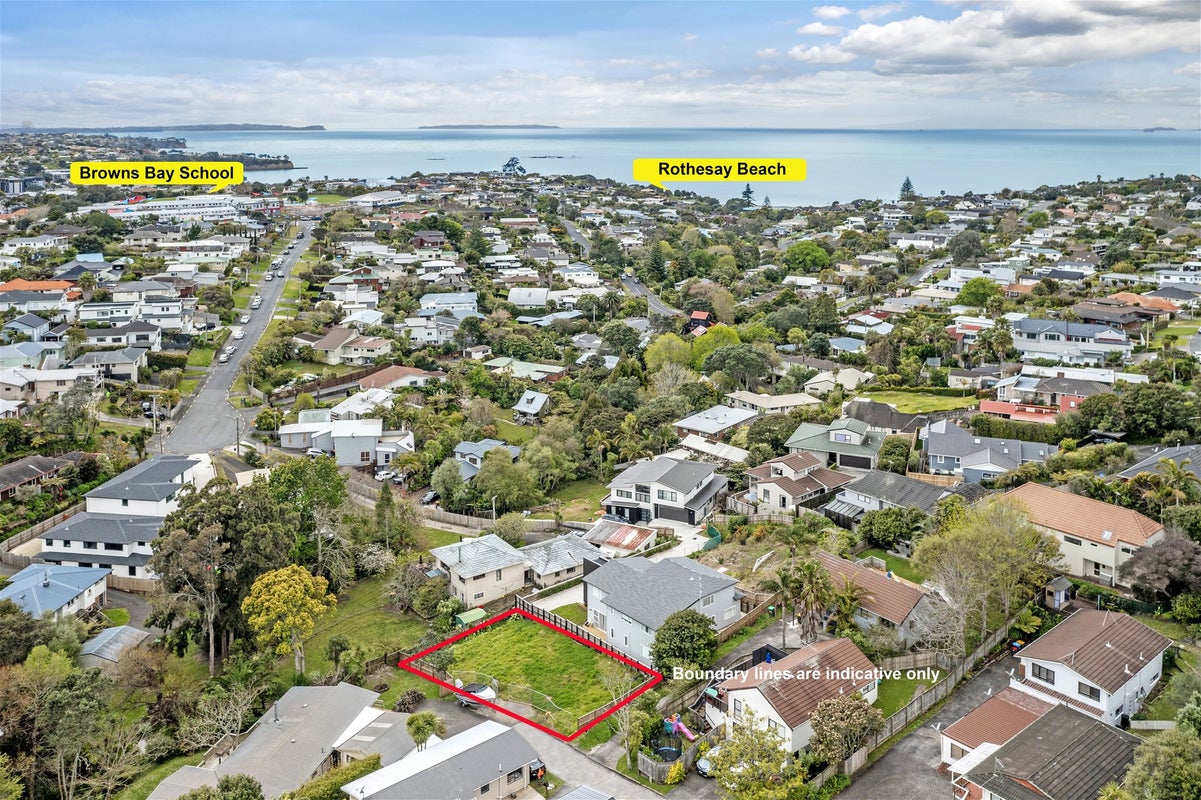 5 Leith Way, Rothesay Bay, Auckland - Carousel 1