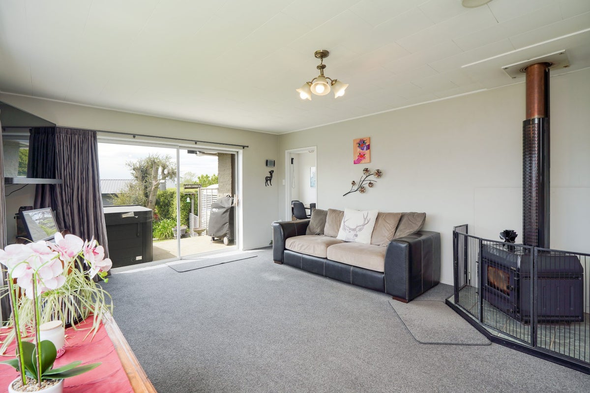 22 Hughies Lane, Otautau, Otautau - Carousel 2