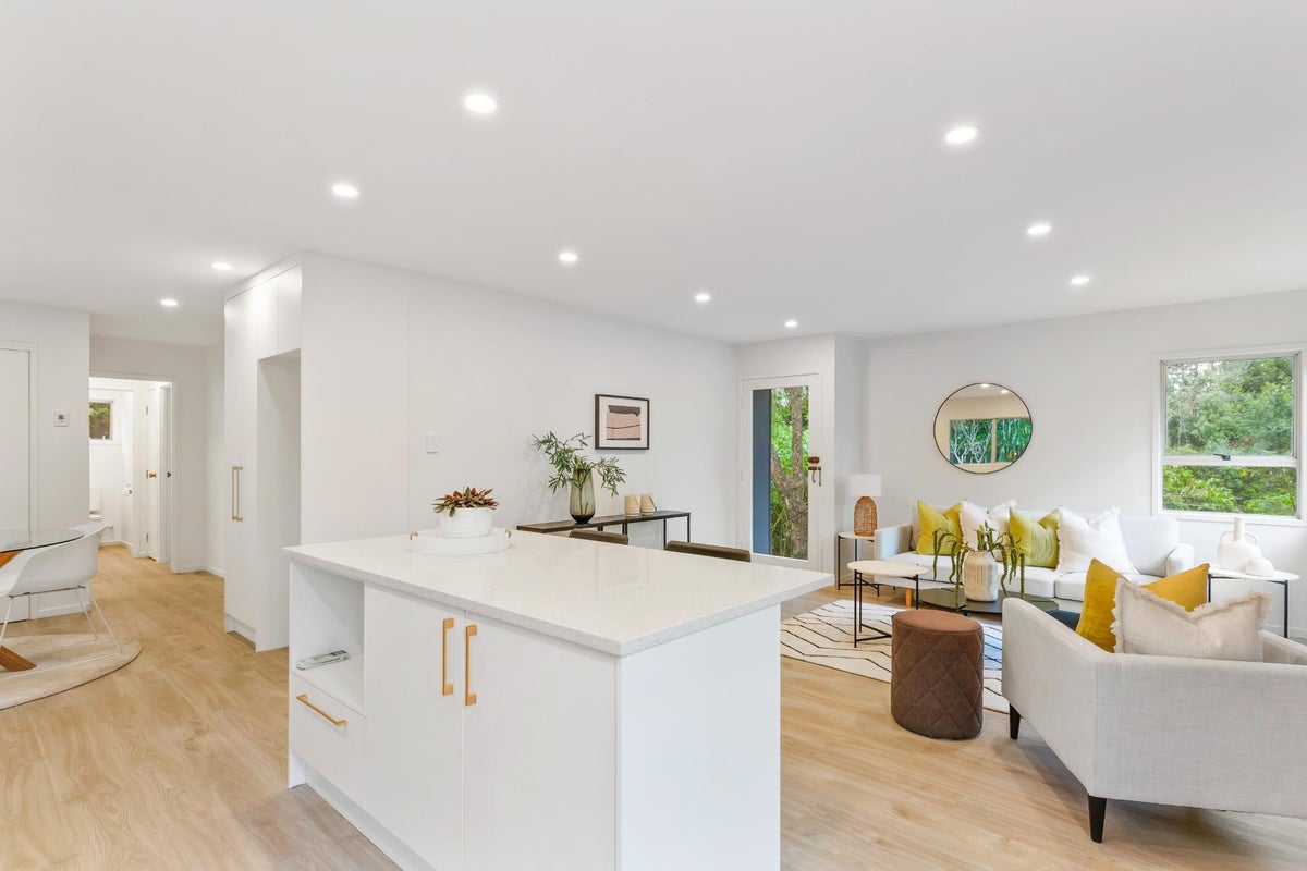 176 Universal Drive, Henderson, Auckland - Carousel 1