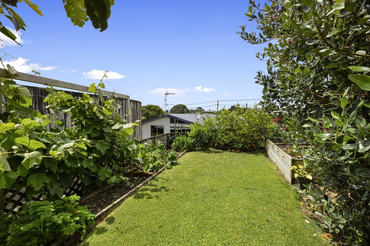 11 Hua Street, Bell Block, New Plymouth - Carousel 18