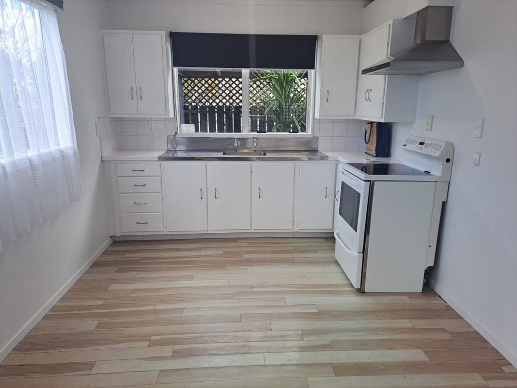 3/36 Rimu Street, New Lynn, Auckland - Carousel 2
