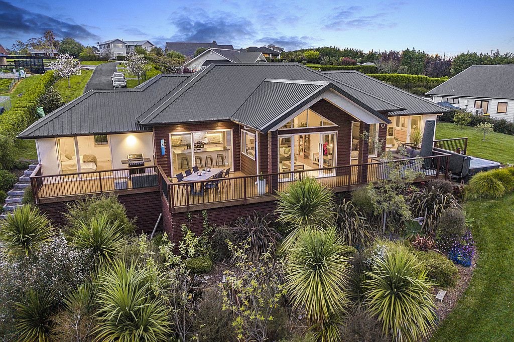 13 Titoki Way, Waiau Pa, Pukekohe - Carousel 1