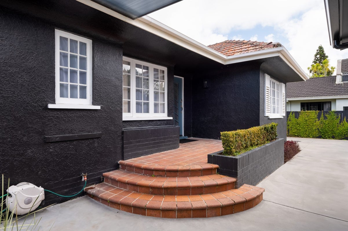 1347B Victoria Street, Beerescourt, Hamilton - Carousel 2