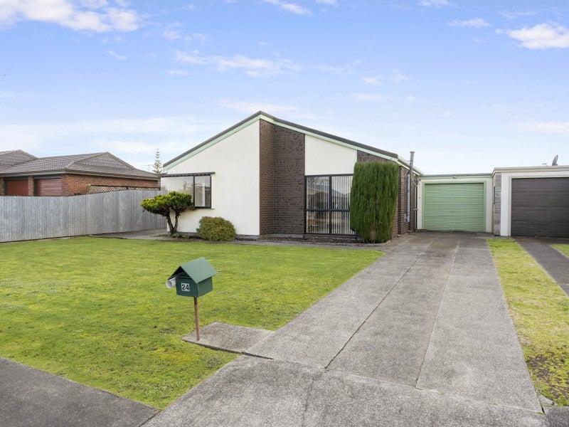 24 Exeter Crescent, Springvale, Whanganui - Carousel 2