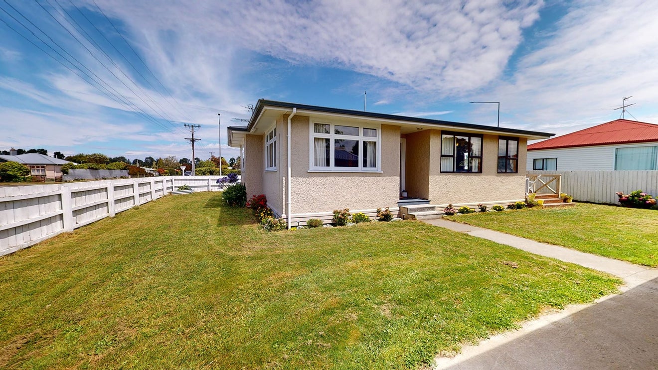 66 TANCRED ST, Rakaia, ASHBURTON - Carousel 12