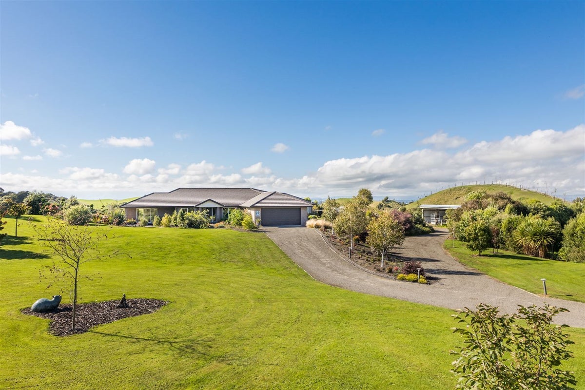 21 Bush Lane, Feilding, Feilding - Carousel 2