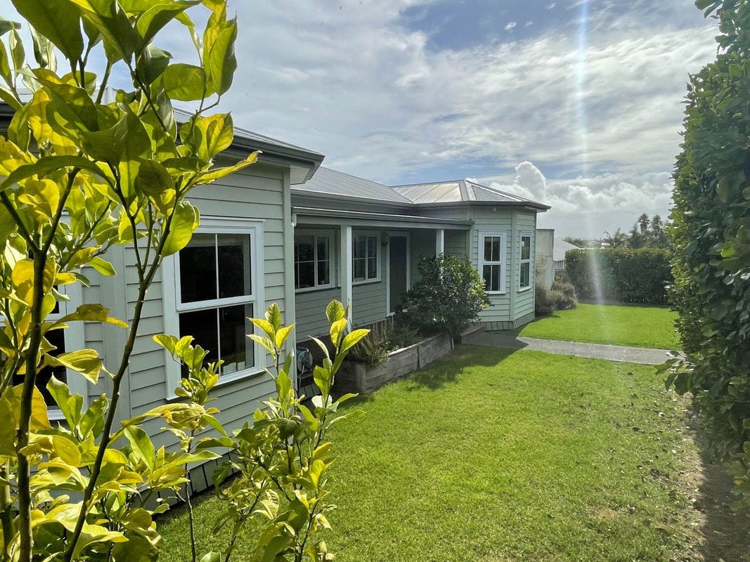 60 Karaka Road, Beachlands, Auckland - Carousel 2